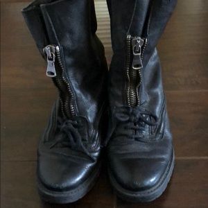 ZARA zip up combat bots